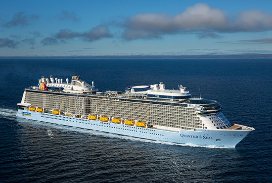 海洋量子号上海首航 开启中国游轮"量子时代"