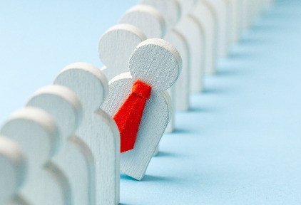 我们找来一位90后，和老酒店人谈谈新世代管理