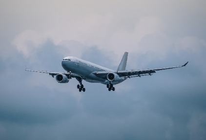 亏损超千亿，今年上半年疫情让国内民航业发展倒退20年？