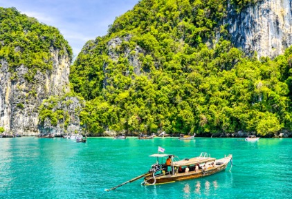 今年1月中国入境泰国游客九万多人次，入境游客需提供新冠保险证明